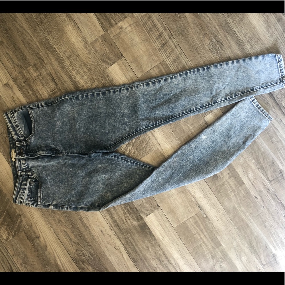 Forever 21 women’s jeans